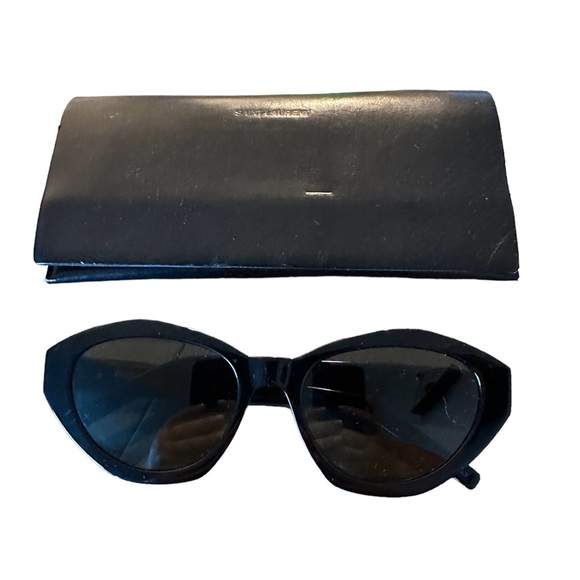 SAINT LAURENT YSL Black Classic Cat Eye Sunglasses - Picture 1 of 8